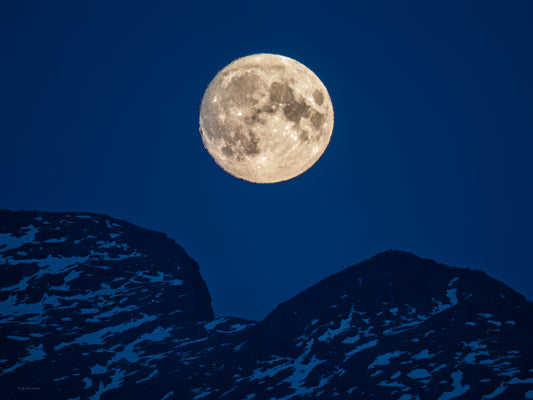 The Moon and mountain 1